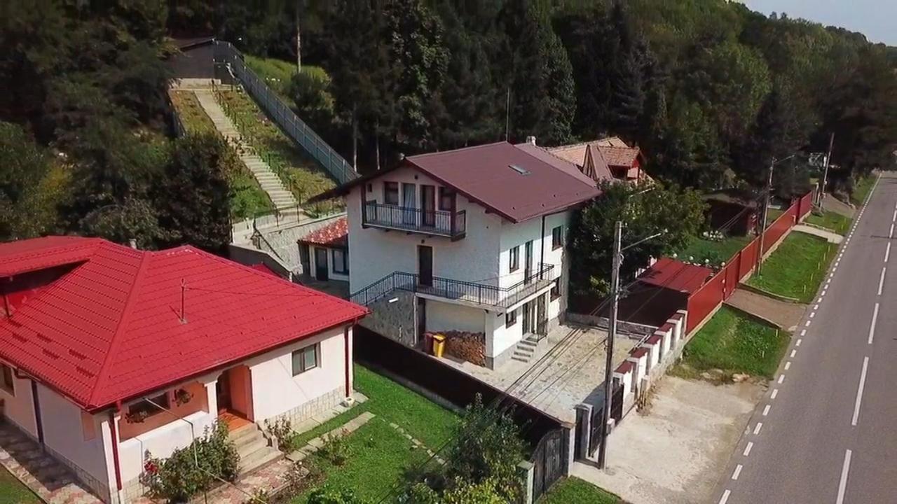 Вілла Casa Zanelor Сленік-Молдова Екстер'єр фото